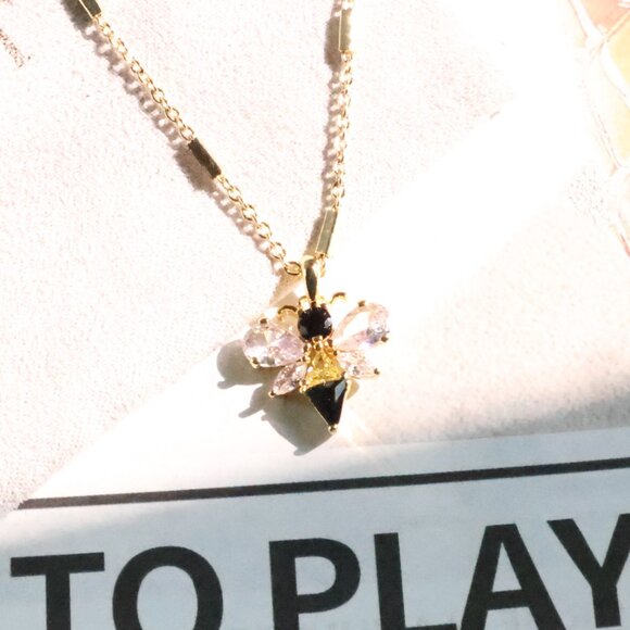 Kendra Scott Bee Gold Crystal Pendant Necklace - Picture 2 of 2